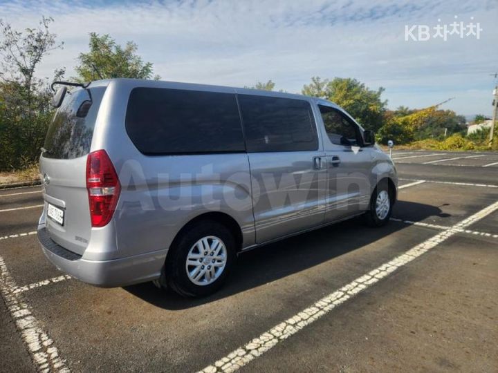 Hyundai Starex 2017 — 4