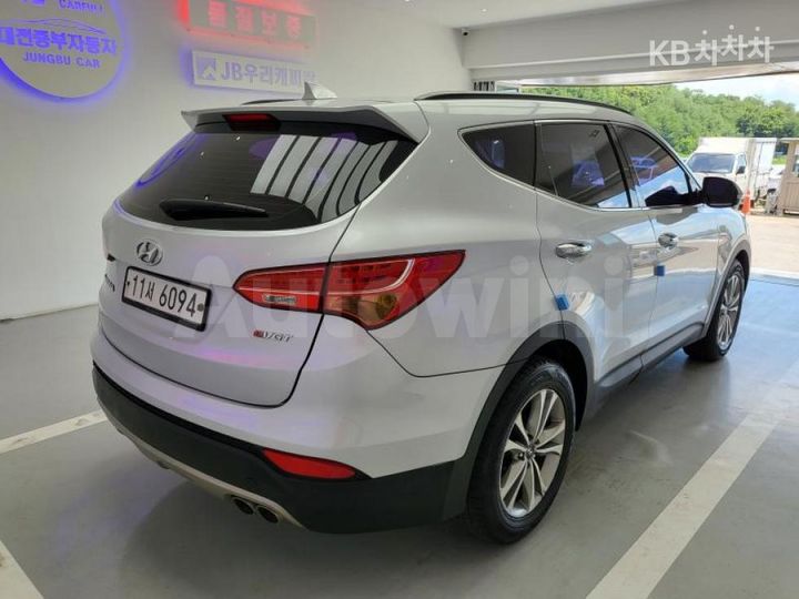 Hyundai SantaFe 2015 — 4