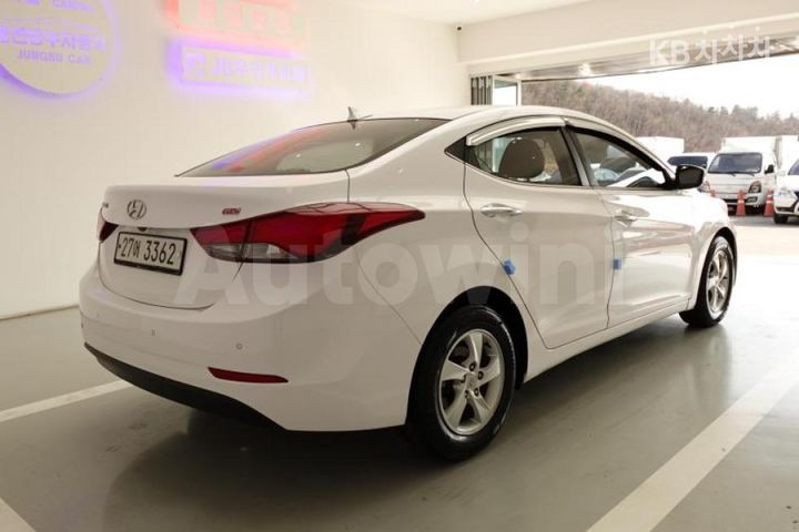 Hyundai Avante 2014 — 5