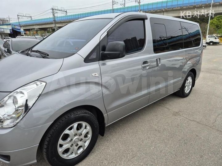 Hyundai Starex 2012 — 3