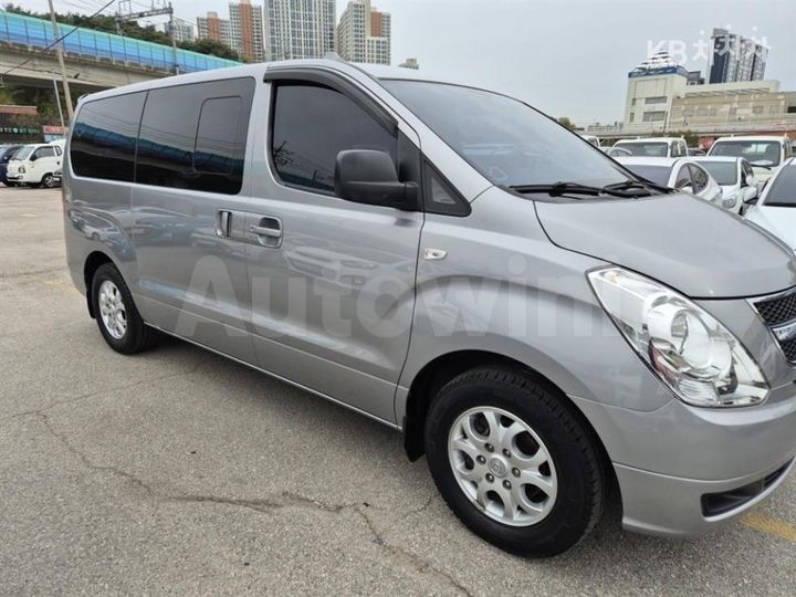 Hyundai Starex 2012 — 4