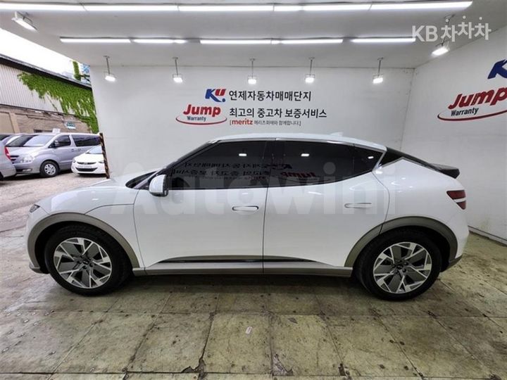 Genesis GV60 2023 — 3
