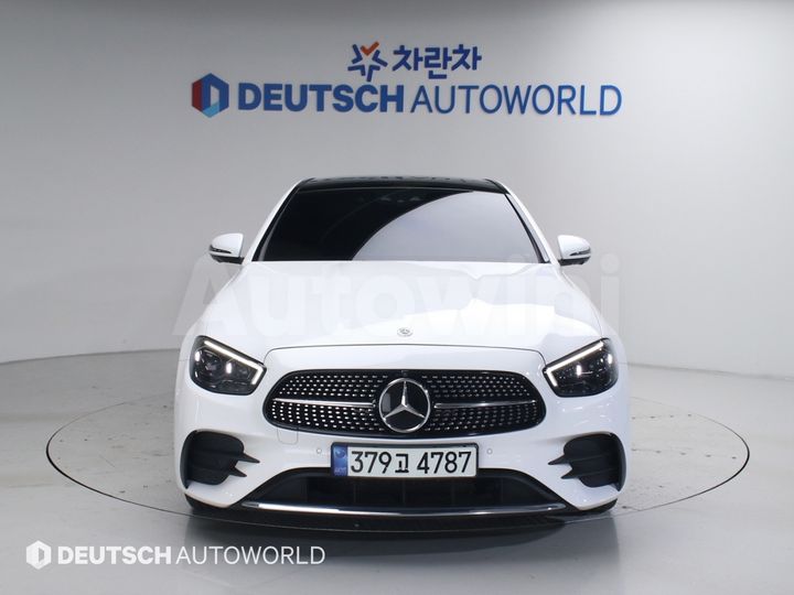 Mercedes Benz E Class 2021 — 3
