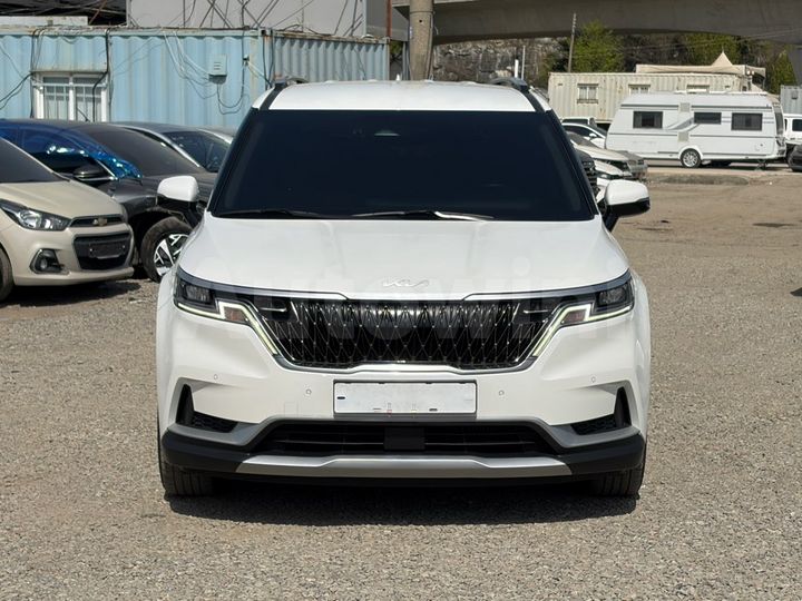 Kia Carnival 2023 — 2