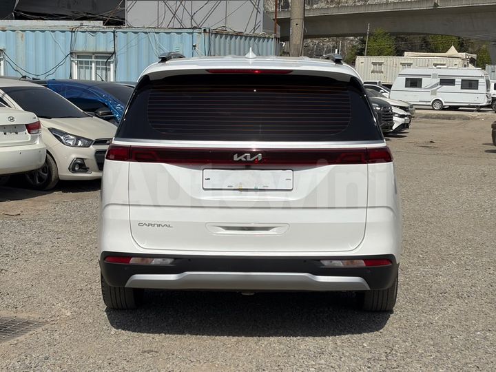 Kia Carnival 2023 — 4