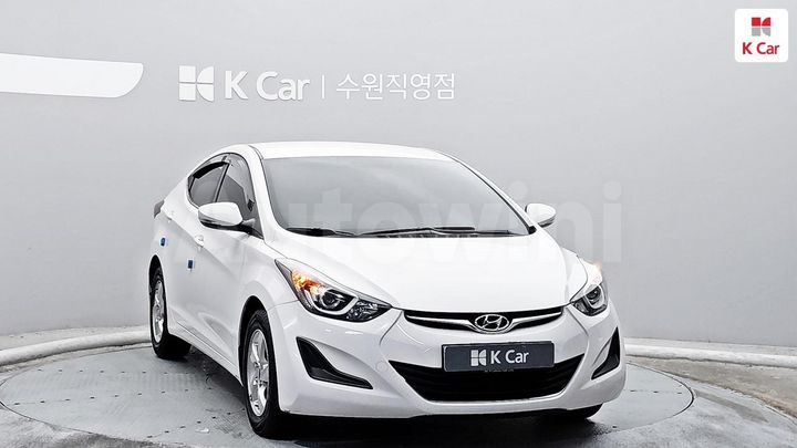Hyundai Avante 2015 — 3