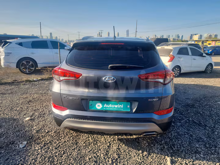 Hyundai Tucson 2017 — 5