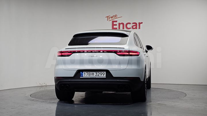 Porsche Cayenne 2023 — 3