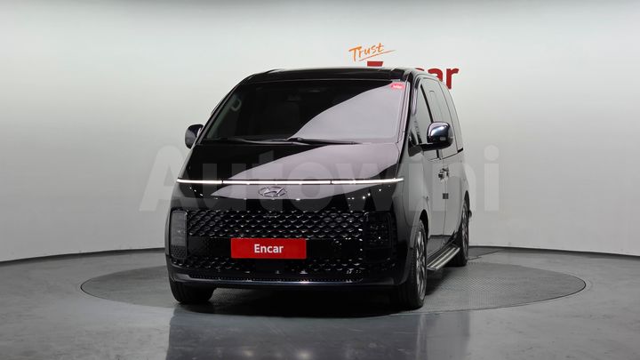 Hyundai Staria 2023 — 3