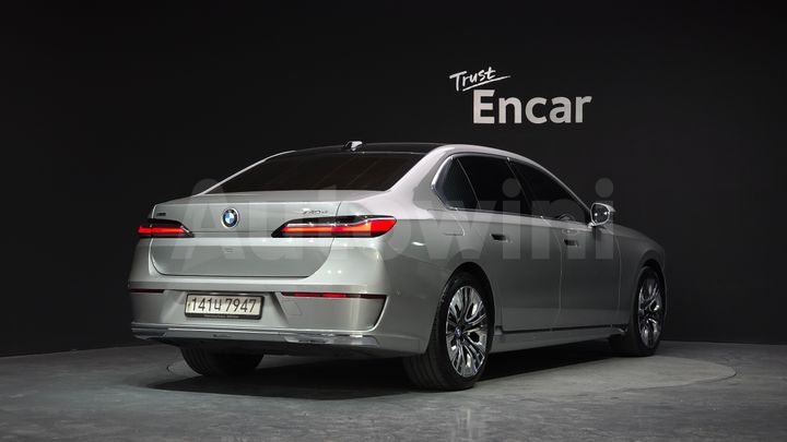 BMW 7 Series 2023 — 2