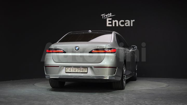 BMW 7 Series 2023 — 4