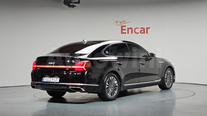 Kia K9 2023 — 2