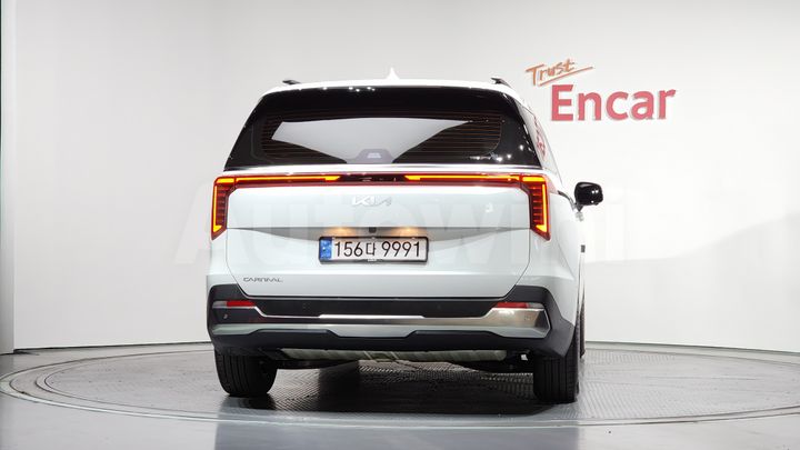 Kia Carnival 2025 — 4