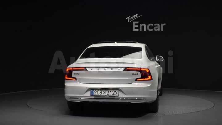 Volvo S90 2024 — 4