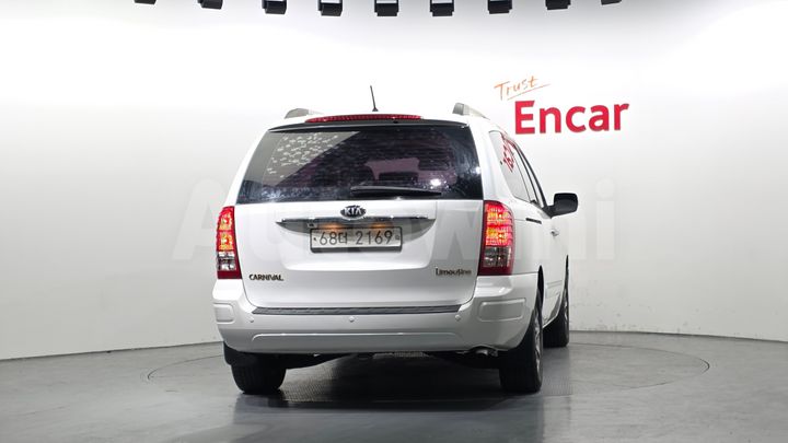 Kia Carnival 2014 — 4