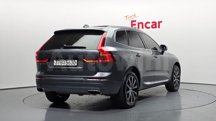 Volvo XC60 2020 — 2