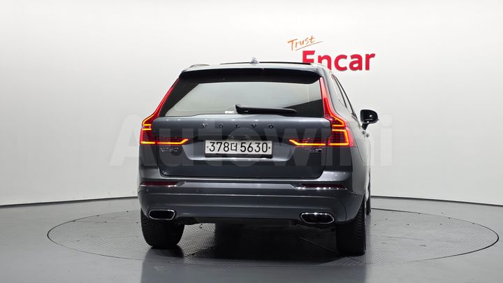 Volvo XC60 2020 — 4