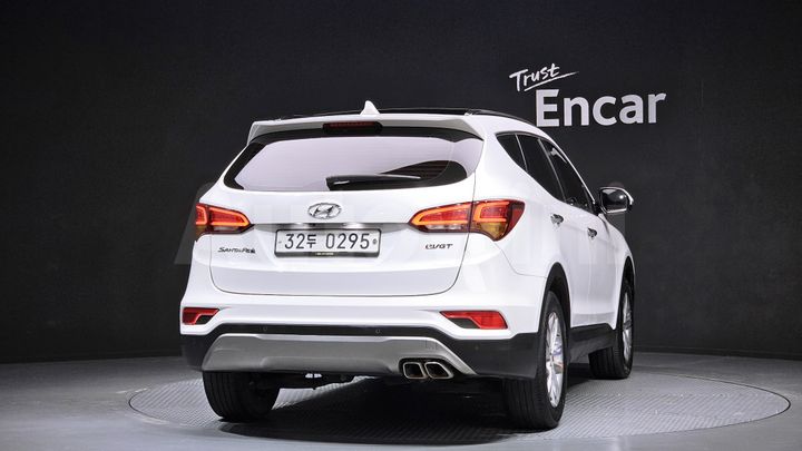 Hyundai SantaFe 2017 — 4