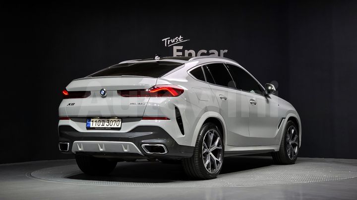 BMW X6 2022 — 2