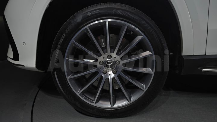 Mercedes Benz GLE Class 2024 — 5