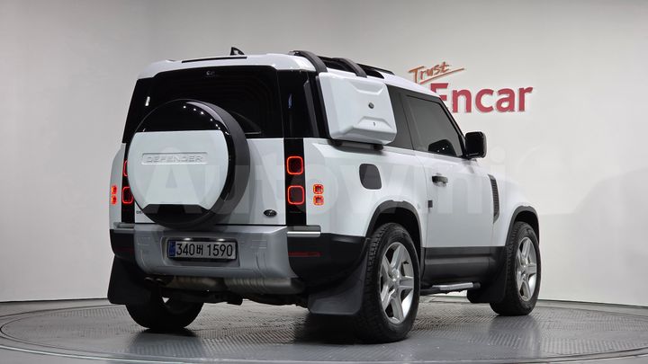 Land Rover Defender 2022 — 2