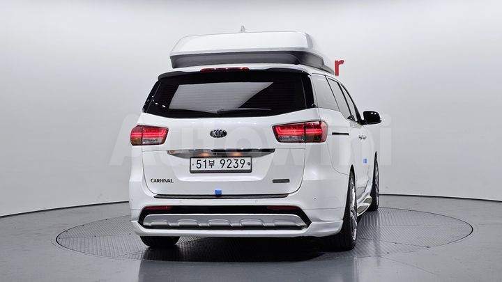 Kia Carnival 2015 — 4