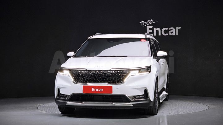Kia Carnival 2023 — 3