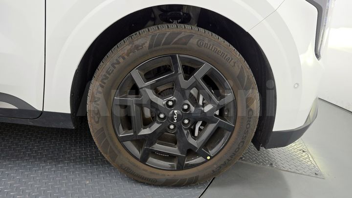 Kia Carnival 2025 — 5