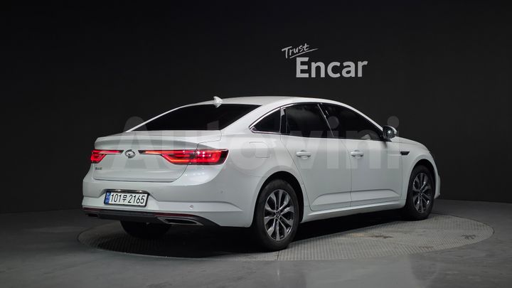 Renault SM6 2023 — 2