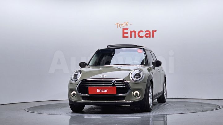 Mini Cooper 2020 — 3