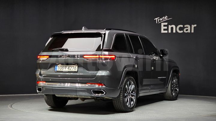 Jeep Cherokee 2023 — 2