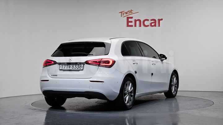 Mercedes Benz A Class 2019 — 2