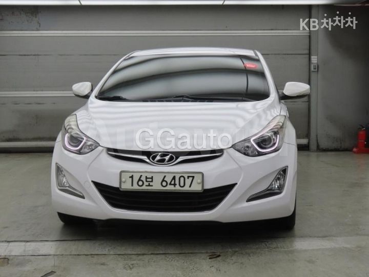 Hyundai Avante 2015 — 2