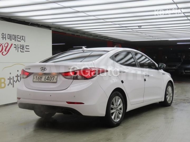 Hyundai Avante 2015 — 4