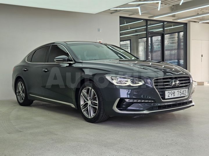 Hyundai Grandeur 2018 — 3