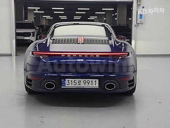 Porsche 911 2024 — 3