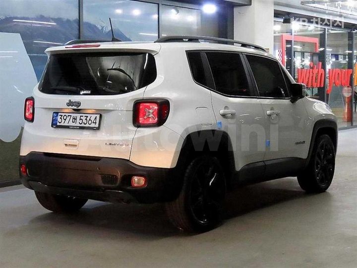 Jeep Renegade 2022 — 4
