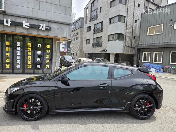 Hyundai Veloster 2021 — 3