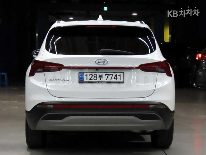 Hyundai SantaFe 2023 — 3