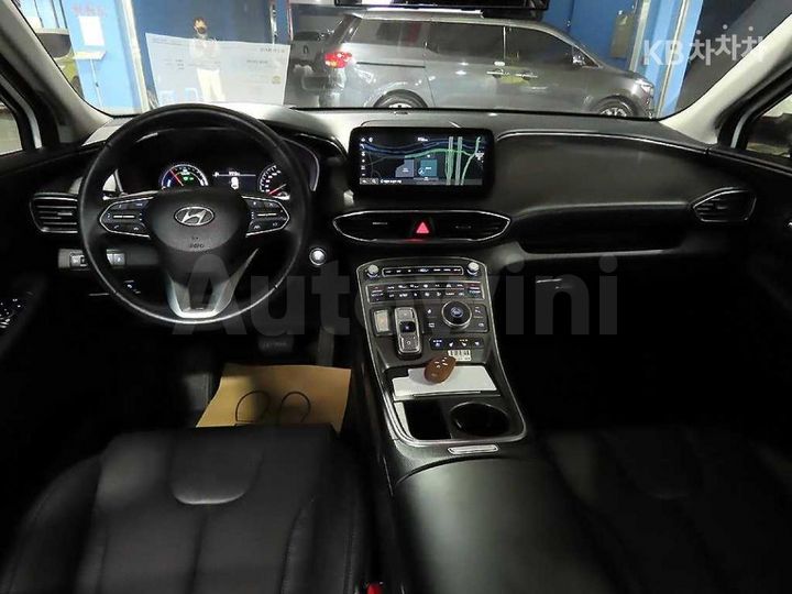 Hyundai SantaFe 2023 — 5