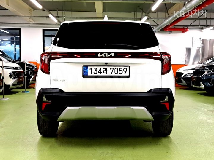 Kia Seltos 2025 — 3
