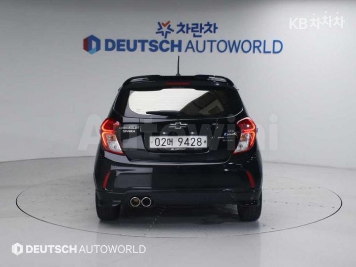Chevrolet Spark 2017 KLYDC487DHC834898 — 4
