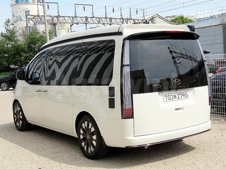Hyundai Staria 2024 — 3