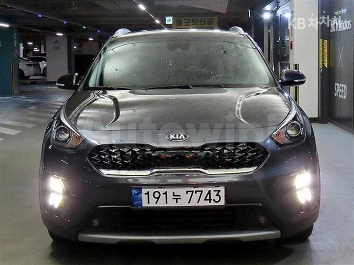 Kia Niro 2021 KNACB81CGMA464020 — 2