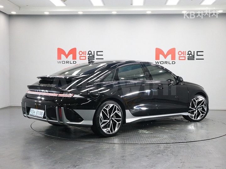 Hyundai Ioniq6 2023 — 3