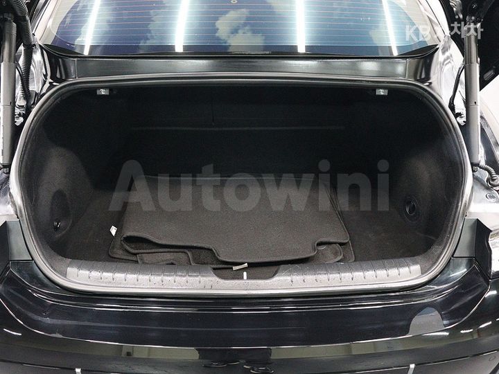 Hyundai Ioniq6 2023 — 5