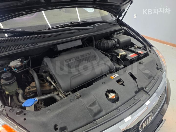 Kia Carnival 2014 — 5