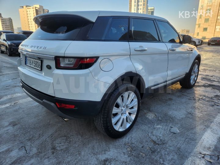 Land Rover Range Rover Evoque 2018 — 4
