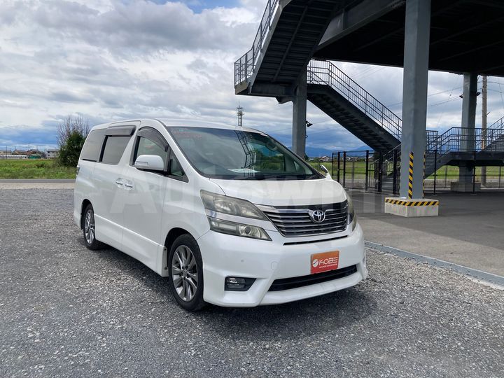 Toyota Vellfire 2011 — 3