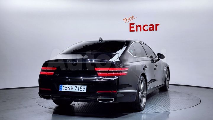 Genesis G80 2023 — 2